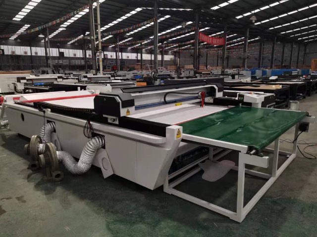 Textile cutting